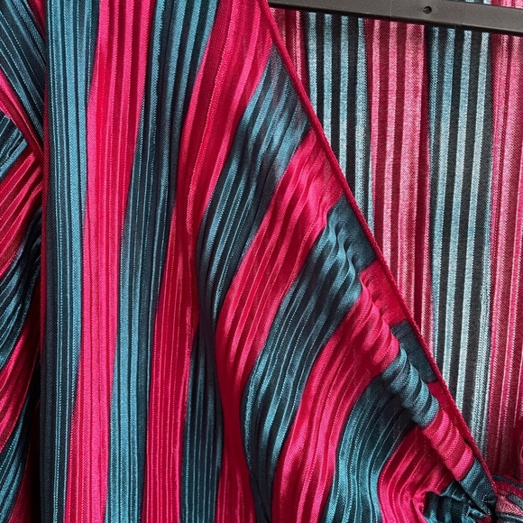 LuLaRoe Striped kimono in Pink and Blue - Picture 6 of 6